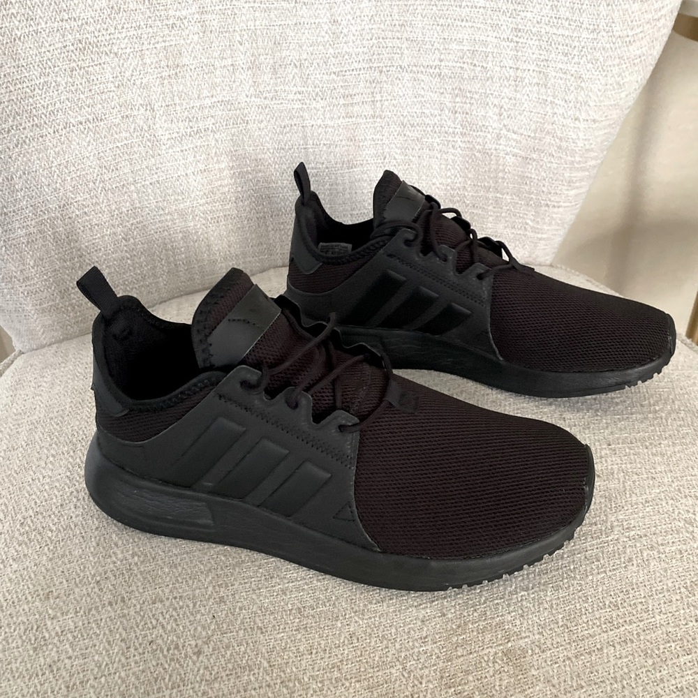 Black Adidas 🖤